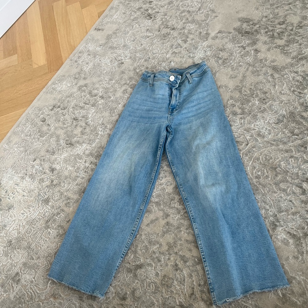 Wide Leg Blue Jeans